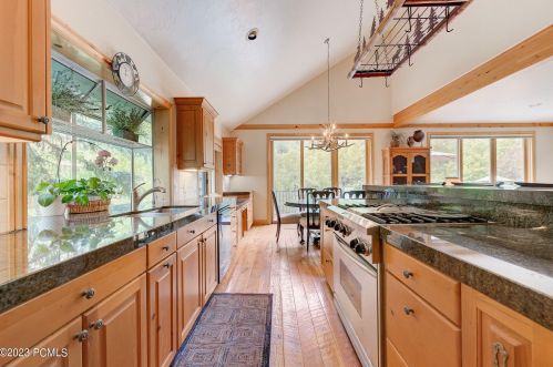 7794 Pinebrook Rd, Park City UT 84098-5348 exterior