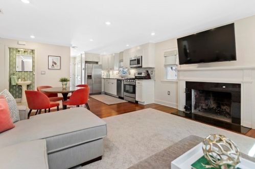 147 Lowell Ave, Newton, MA 02460-1521