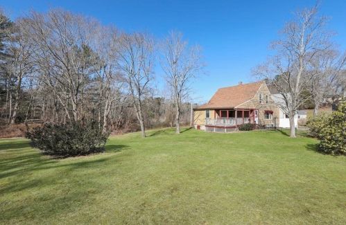 23 Peck Ave, Plymouth, MA 02360-4103