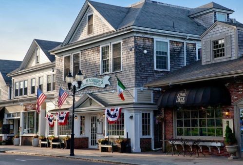 40 Main St, Falmouth MA 02540-3129 exterior