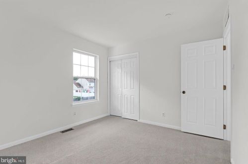 35 Gln Burnie Dr, Erial NJ 08081-4361 exterior