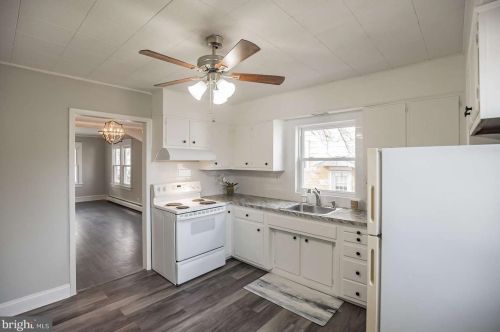 1635 Delaware St, West Deptford NJ 08066-1416 exterior