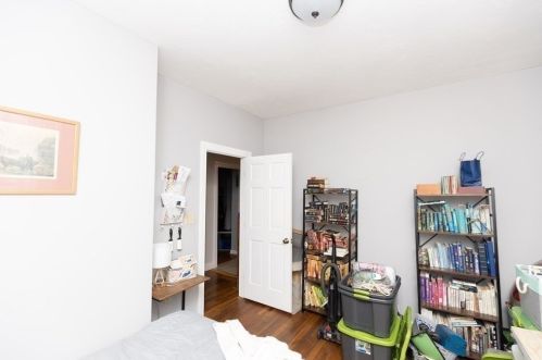 60 Rockland St, Fall River MA 02724-2817 exterior