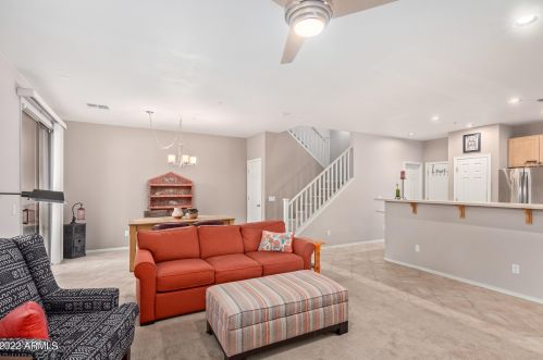 2852 Dunbar Dr, Phoenix AZ  85042-6074 exterior