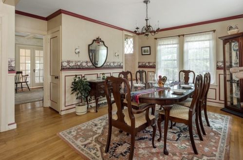 121 Warren Ave, Plymouth MA 02360-2427 exterior