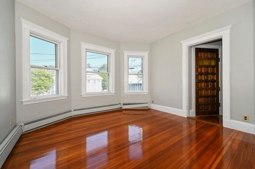 195 Billings Rd, Quincy MA 02171-2404 exterior