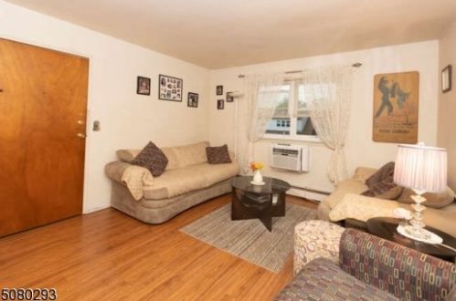 76 Frederick St, Belleville NJ 07109-1157 exterior