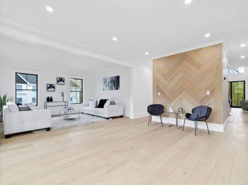 31 Greenwood St, Newton MA 02459-2702 exterior