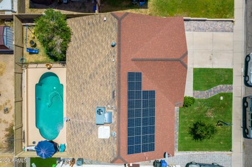 1444 Carson Rd, Phoenix AZ  85041-6711 exterior