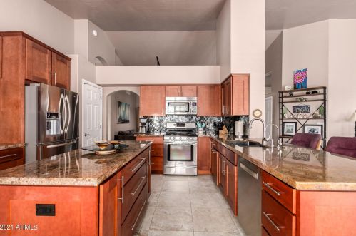 1709 Cathedral Rock Dr, Phoenix AZ 85048-8909 exterior