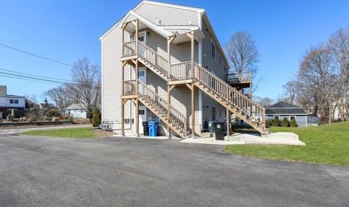 15 Court St, Whitman MA 02382 exterior