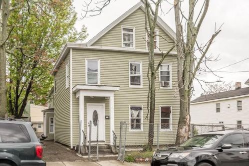 39 Tremont St, Lawrence, MA 01841-3634
