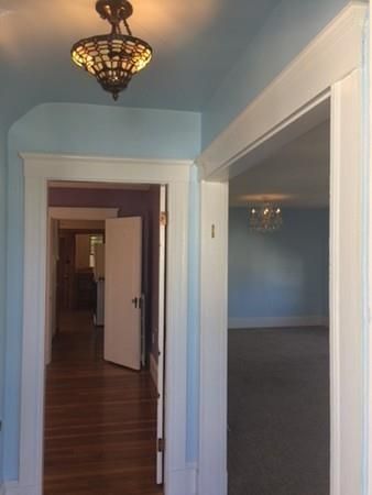 99 Dartmouth St, Everett, MA 02149-5433