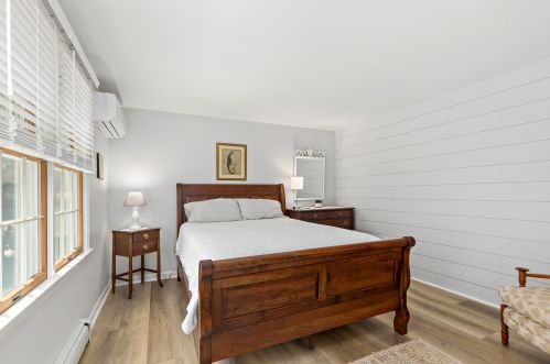 385 Glacier Hl Rd, Eastham MA 02642-2168 exterior