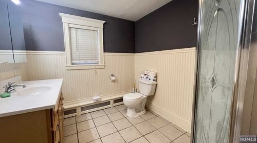 385 Stonetown Rd, Skyline Lakes NJ  07456-1308 exterior