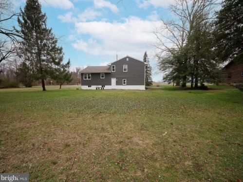 145 Crown Point Rd, West Deptford NJ  08093-1131 exterior