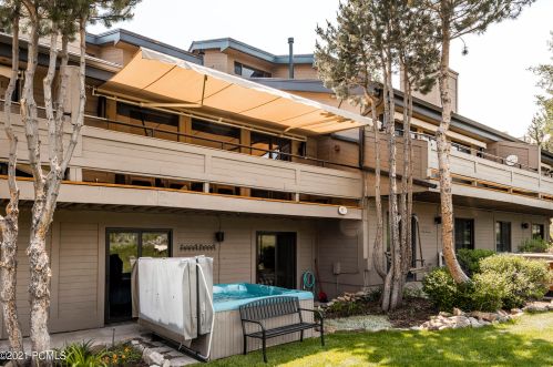 2161 Fenchurch Dr, Park City UT 84060-7822 exterior