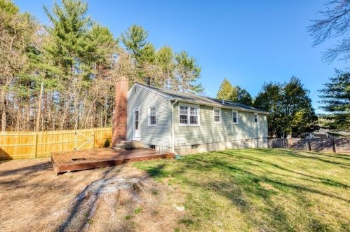 28 Laro Rd, Montgomery MA 01085-5016 exterior