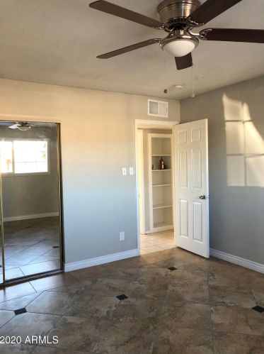 4036 76 Ave, Phoenix AZ 85033-1237 exterior