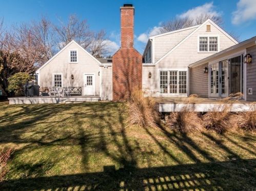 1 Normanstone Dr, Rockport MA  01966-1910 exterior