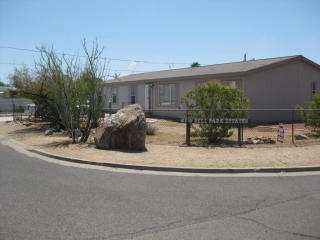 2073 Michigan Ave, Phoenix AZ  85032-9512 exterior