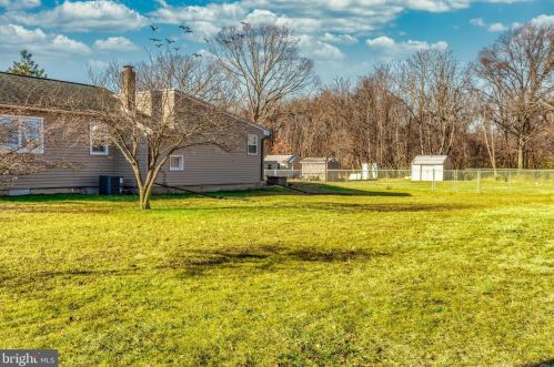 1366 Georgia Ave, West Deptford NJ 08093-1924 exterior