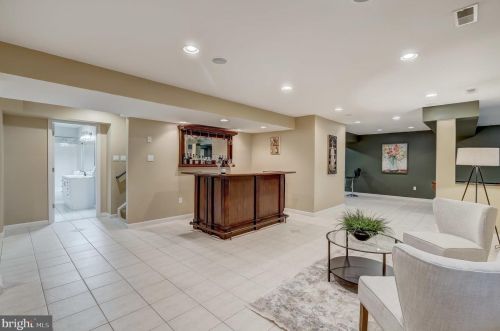 6920 Mystic Wood Way, Columbia MD 21044-4914 exterior