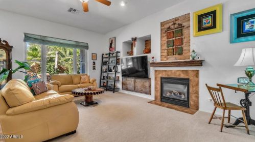 3017 Eagle Claw Dr, Phoenix AZ 85086-2113 exterior