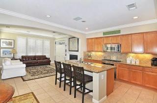 177 Rhapsody, Irvine CA  92620-2833 exterior