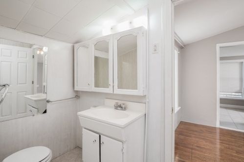 187 High St, Taunton MA 02780-3537 exterior