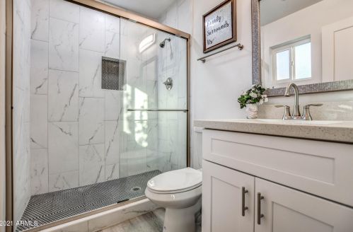 116 El Camino Dr, Phoenix AZ 85051-9123 exterior