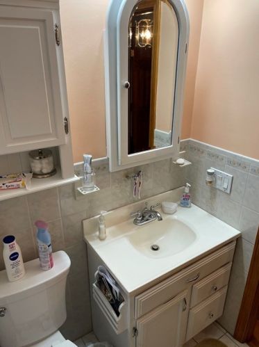 30 Pamela, New Bedford MA 02740-1923 exterior