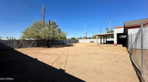 1622 27 Pl, Phoenix AZ 85008-1932 exterior