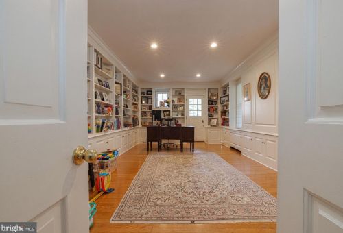 605 Delaware St, West Deptford NJ  08096-1576 exterior