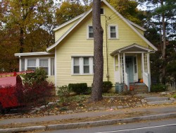 1045 Beacon St, Newton, MA 02459-1723