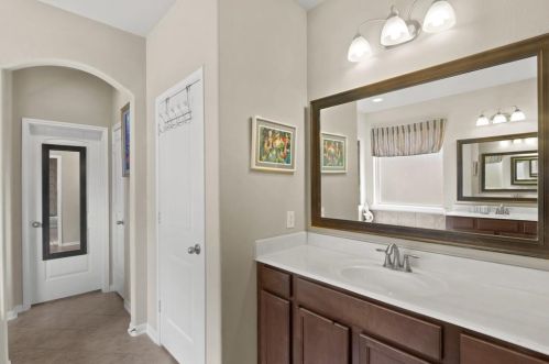 9534 Bonbrook Bnd Ln, Richmond TX 77469-4730 exterior