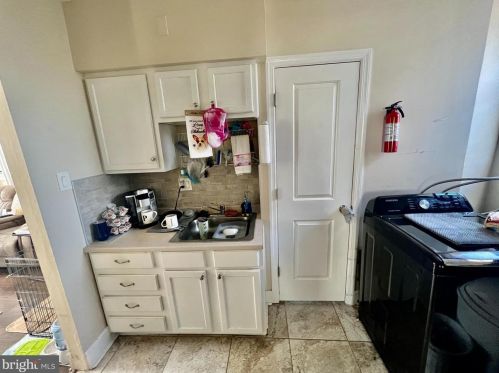 39 Harvard Ave, West Deptford NJ 08093-1808 exterior