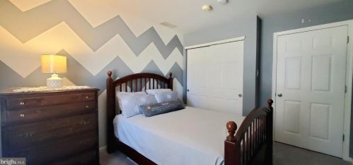 1411 Tristram Cir, West Deptford NJ  08051-2262 exterior