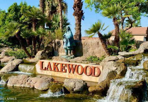 17002 32 Way, Phoenix AZ 85018-3973 exterior