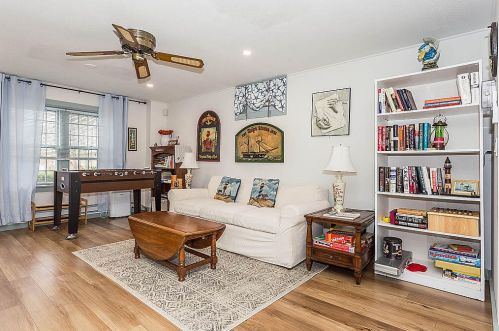 190 Countryside Dr, Chatham MA  02633-1129 exterior