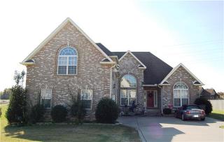 731 Starpoint Dr, Gallatin, TN 37066-7458