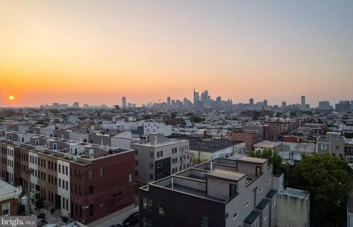 1813 6 St, Philadelphia PA 19140-4528 exterior