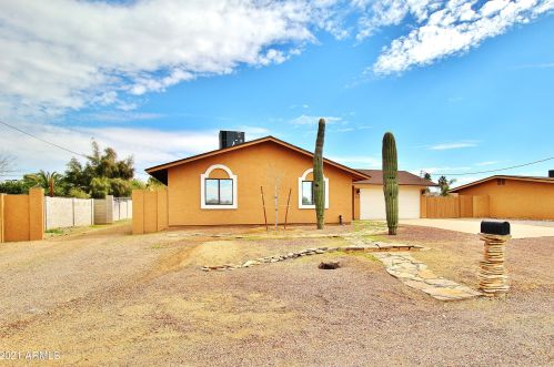 19215 29th Pl, Phoenix, AZ 85050-2533