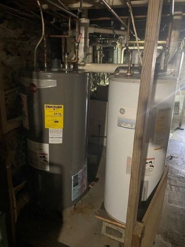 408 Somerset Ave, Taunton MA 02780-4825 exterior