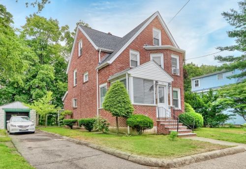 50 Wildwood Ave, Newton, MA 02460-1322