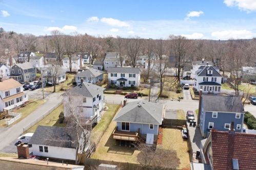 31 Jersey St, Dedham MA  02026-4942 exterior