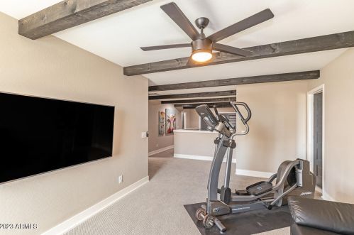 7633 37th St, Phoenix AZ 85042 exterior