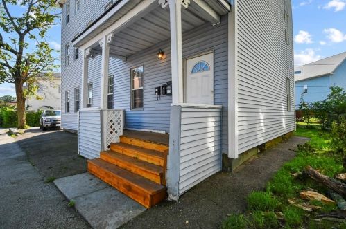 91 Southgate St, Worcester MA 01603-2846 exterior