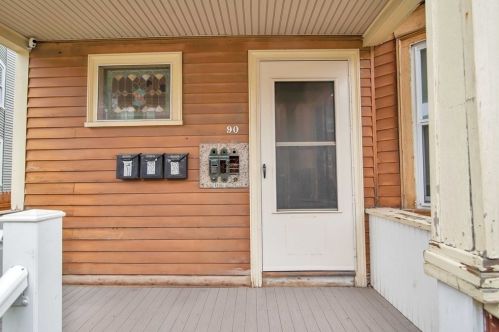 90 Lovell St, Worcester MA 01603-2517 exterior