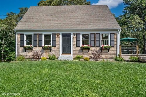 65 Uncle Abners Path, Chatham MA  02633-2634 exterior